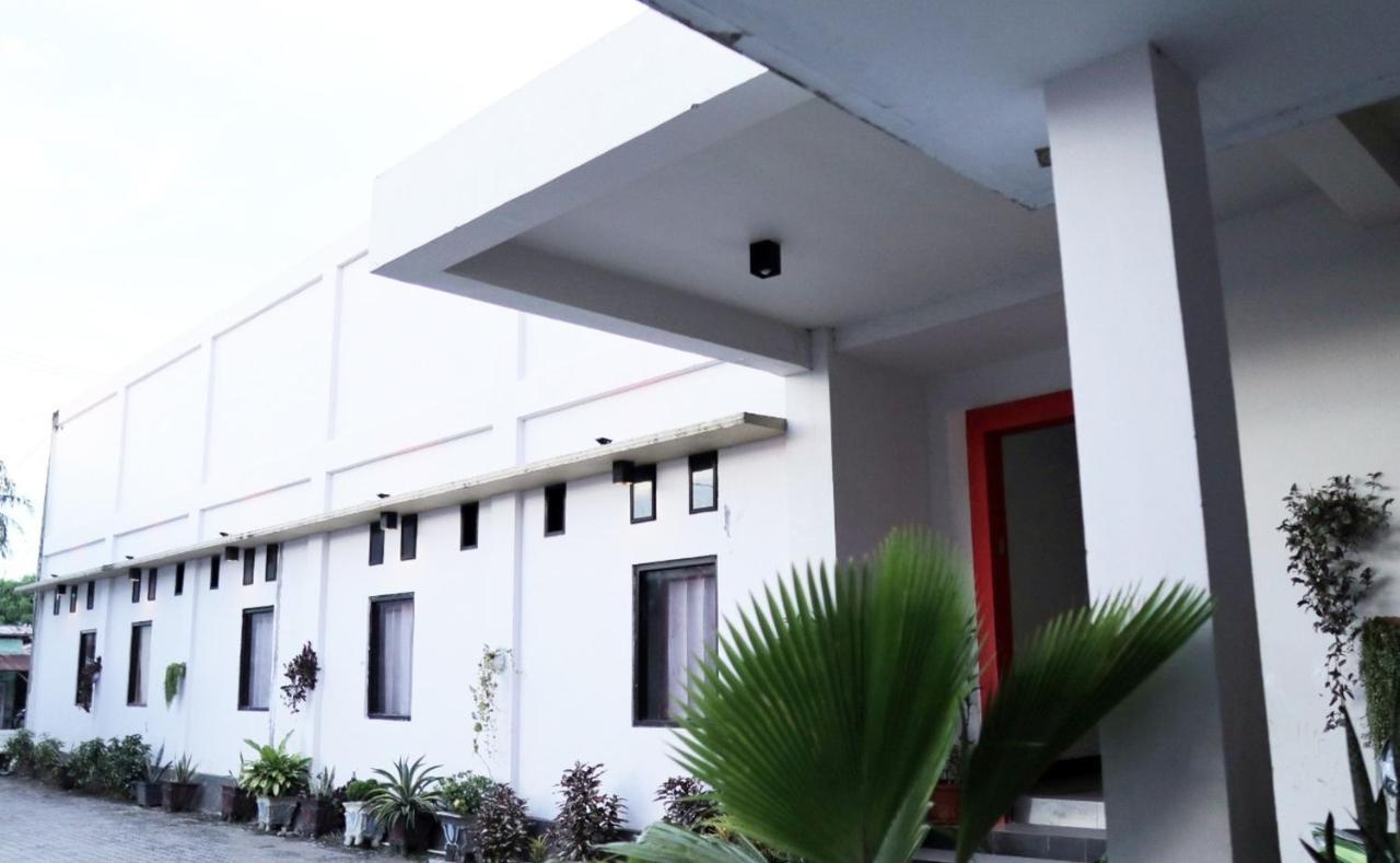 Reddoorz @ Pasangkayu Mamuju Utara Ξενοδοχείο Εξωτερικό φωτογραφία